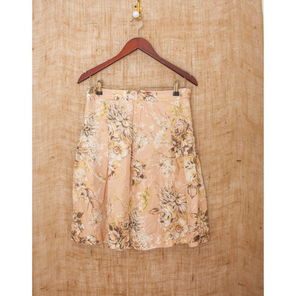 100% Silk Skirt Size 6 Light Pink Floral Pattern